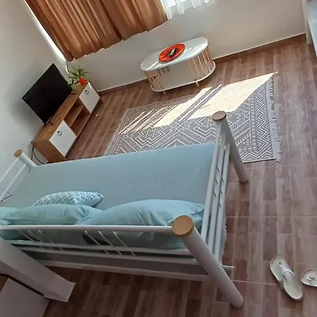 Kavala Hotel 2*
